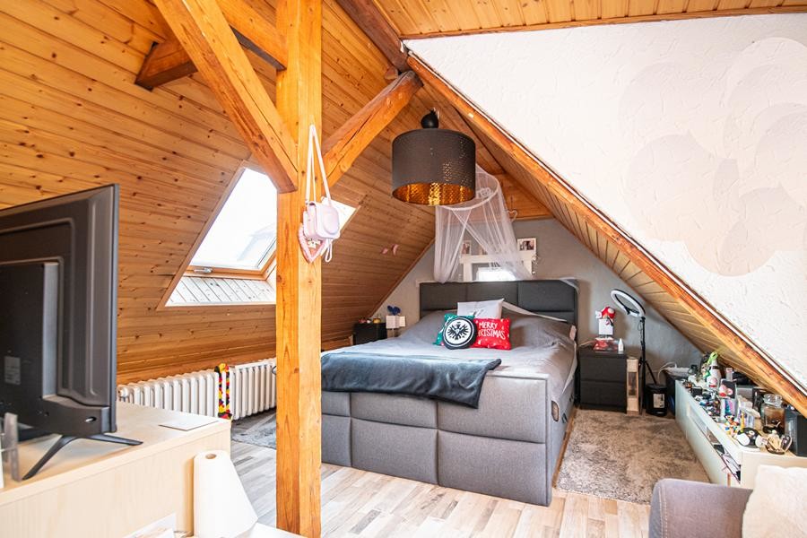 DG_Spitzboden_Wohn-Schlafzimmer