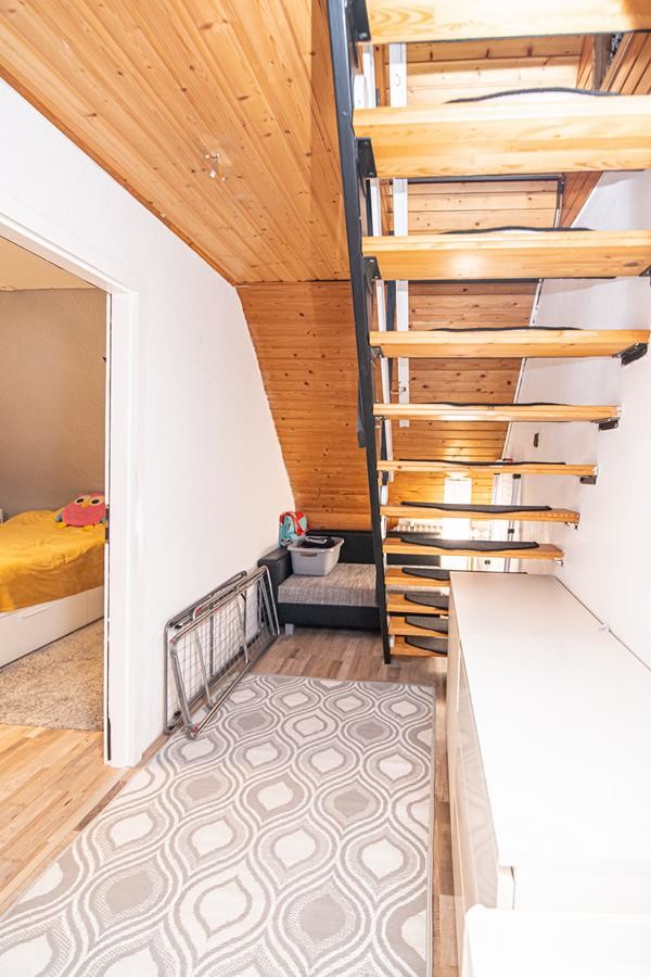 DG_Treppezum_Spitzboden