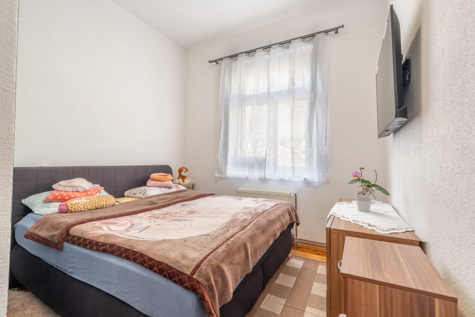 Schlafzimmer (1 OG)